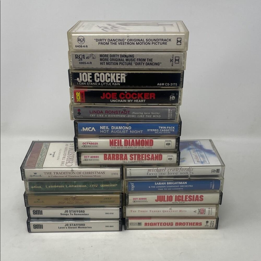 Bundle of 17 70s-80s cassette tapes